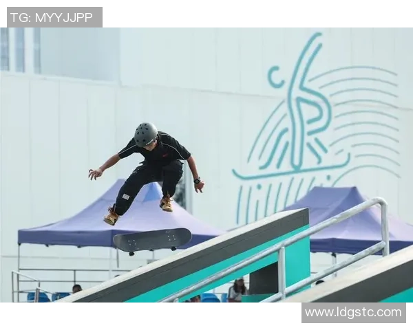 深圳滑板队在滑板耐力排行榜中荣获第九名展现出色实力与团队精神